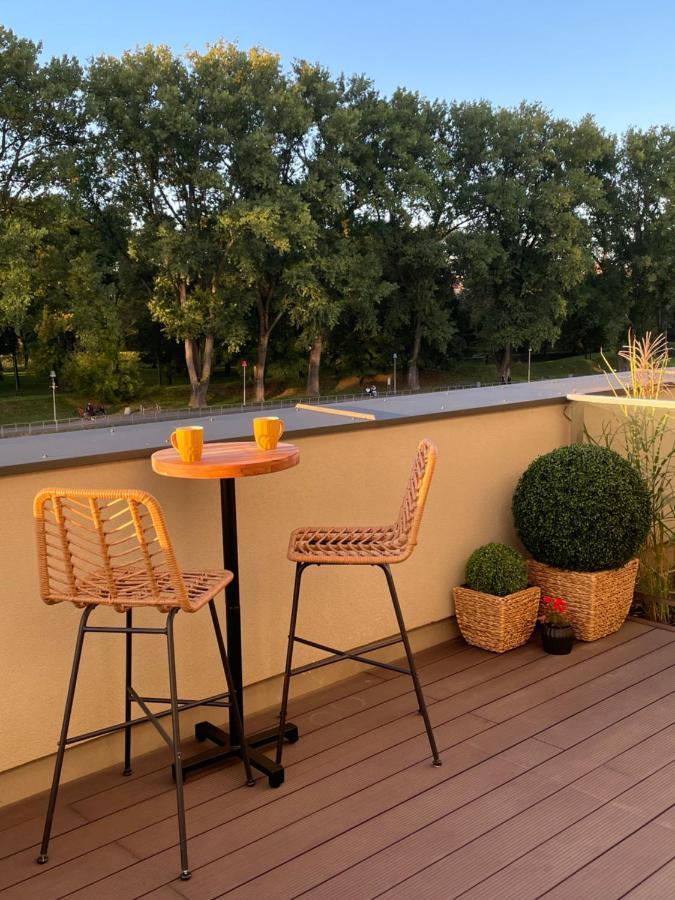 Апартаменти Capital Towers Rzeszow, Free Parking, Terrace Екстер'єр фото