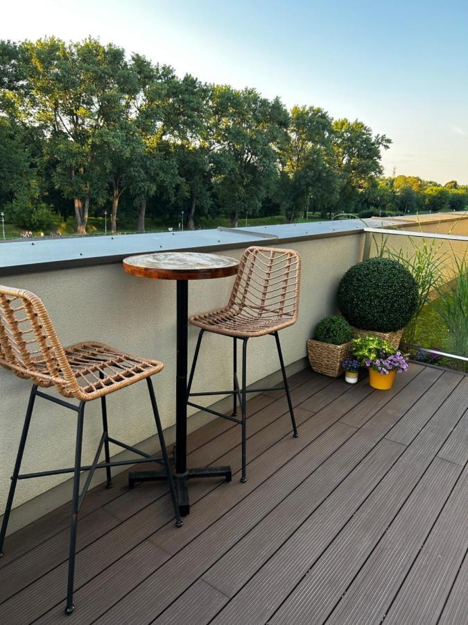 Апартаменти Capital Towers Rzeszow, Free Parking, Terrace Екстер'єр фото